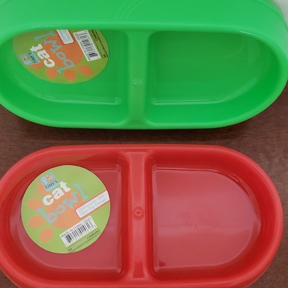 Three Pretty Double-Sided Cat Bowls. - Picture 8 of 11